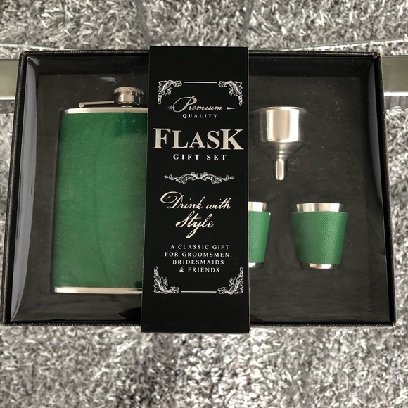 Other - 🆕Premium Quality Flask  NWT 000AC